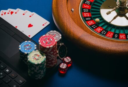 q w 0, tags: online casinos - unsplash