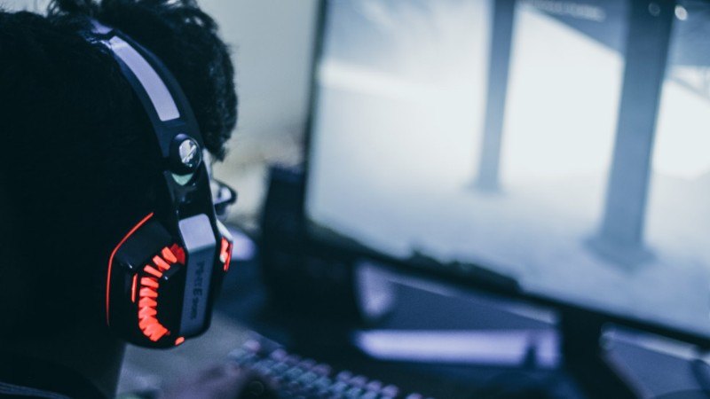  q w format 4 0 - unsplash