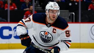 Connor Mc David 2 FEB 2022 - Digital concept art for illustrative purpose, tags: time nhl - Monok