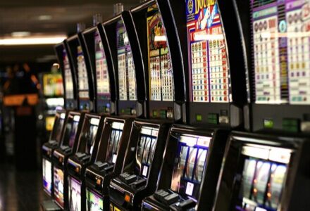 Row of digital based slot machines inside Mc Carran International Airport in Las Vegas - CC BY-SA