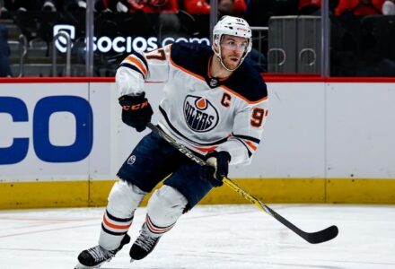 Connor McDavid - Connor Mc David 2 FEB 2022 - Digital concept art for illustrative purpose, tags: nhl 2025–26 - Monok