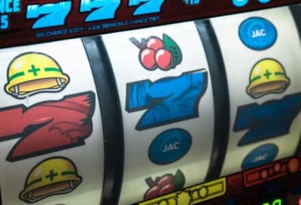 w 0, tags: slot - unsplash