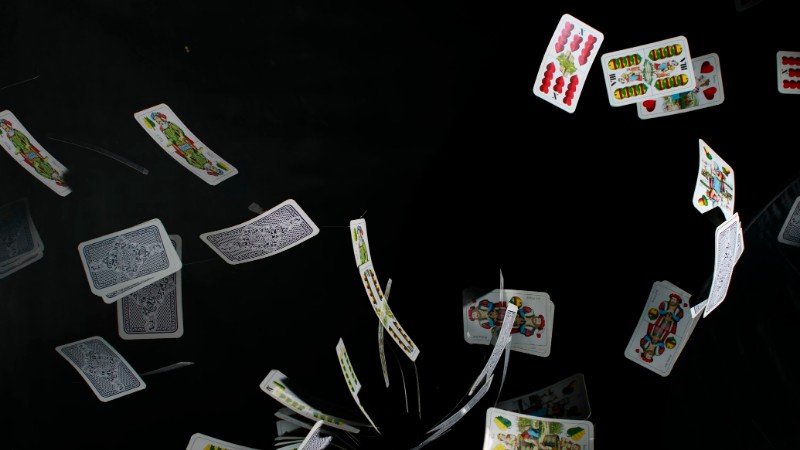 q w rb 1 0, tags: gambling canadian - unsplash